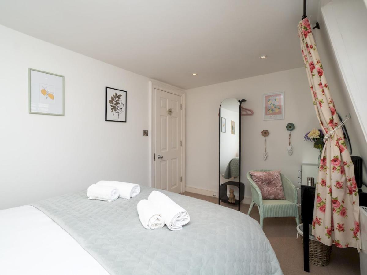 Ferienwohnung Pass The Keys 2 Bed Flat In The Heart Of Bath Exterior foto