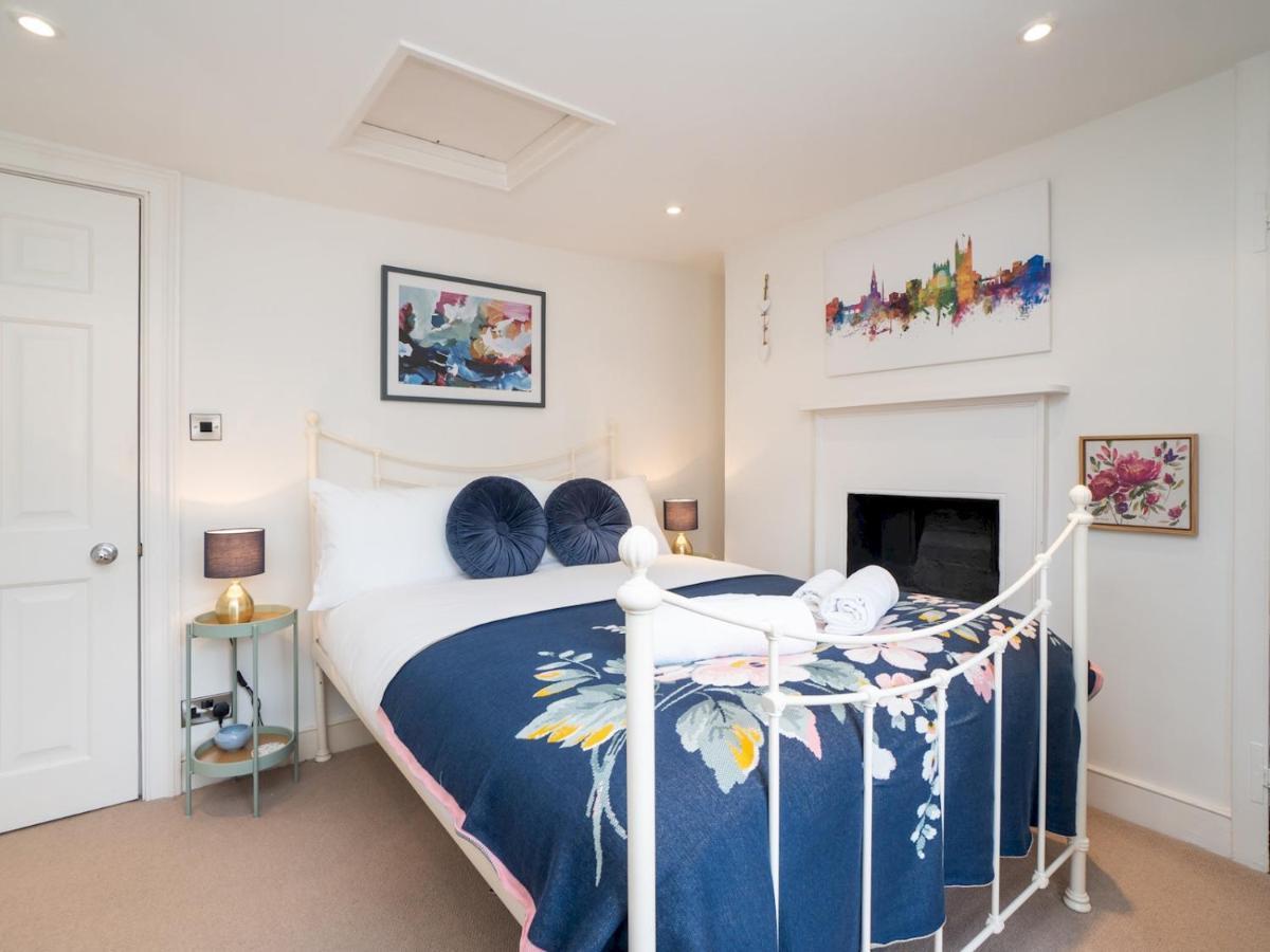 Ferienwohnung Pass The Keys 2 Bed Flat In The Heart Of Bath Exterior foto